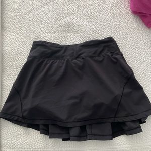 SIZE 2 Black LuLulemon Skirt